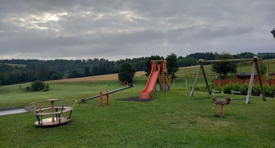 Karusell, Rutsche u. Schaukel | © C. Vogt