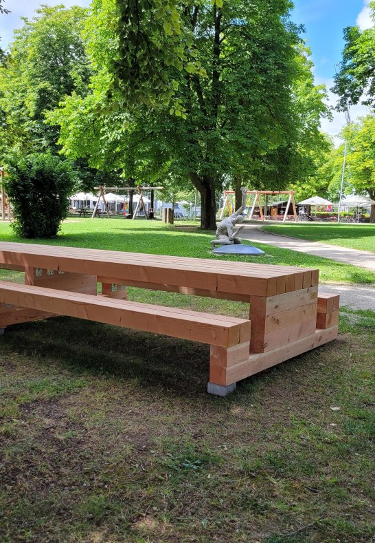 Riesenpicknickbank | © E. Bender Riesenpicknickbank | © E. Bender