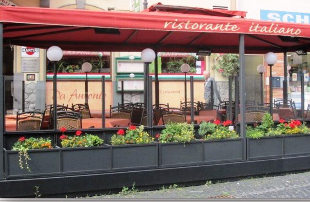 Pizzeria Da Antonio | © Pizzeria Da Antonio Pizzeria Da Antonio | © Pizzeria Da Antonio