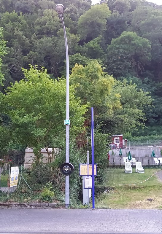 Defi Bushaltestelle an der Loreley | © C. Vogt