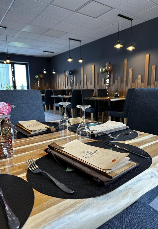 Im Restaurant | © Gersi Tartari