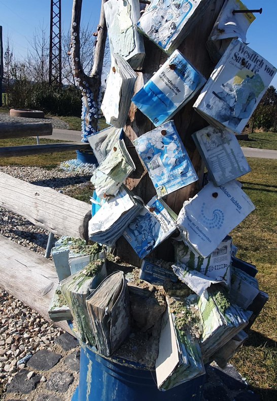Kunst an der Picknickbank | © T. Biersch