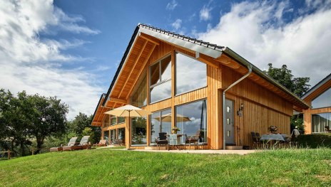 Hof_Hardthoehe_RheinblickChalet_Front | © Hof Hardthöhe