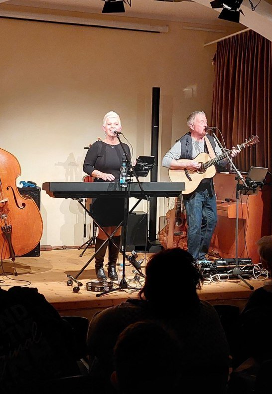 K&uuml;nstler im Bahnhof | &copy; T. Biersch