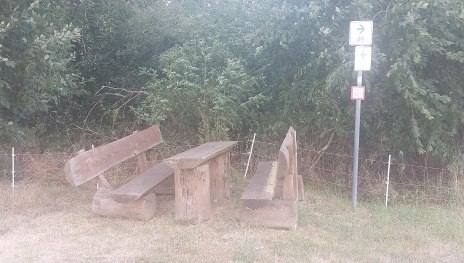 Picknickbank am Radweg | © T. Biersch
