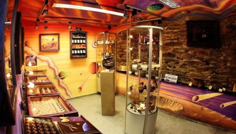 Meteorite Museum | &copy; Meteorite Museum