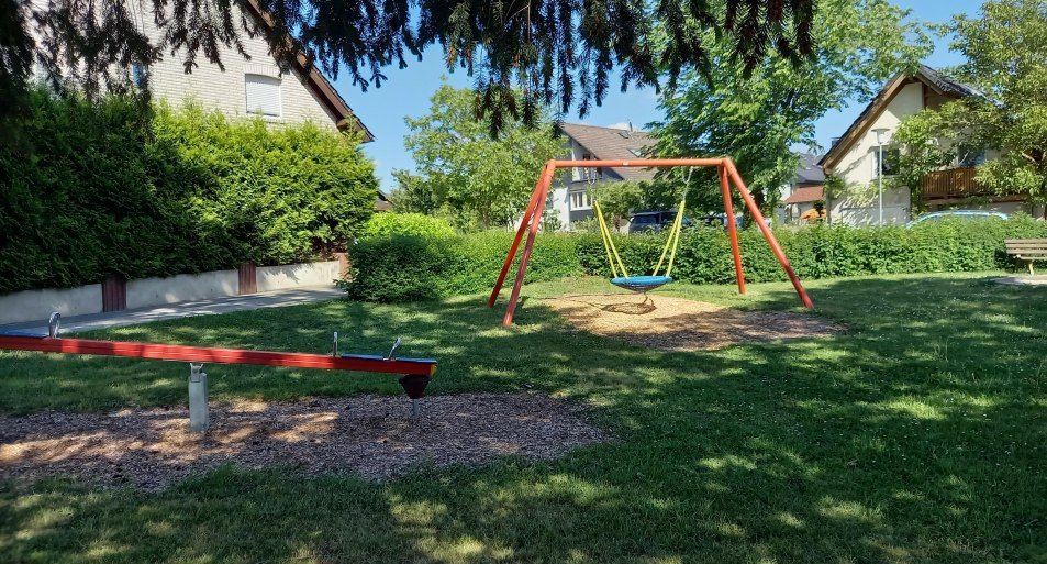 Nestschaukel und Wippe | &copy; B. Vogt