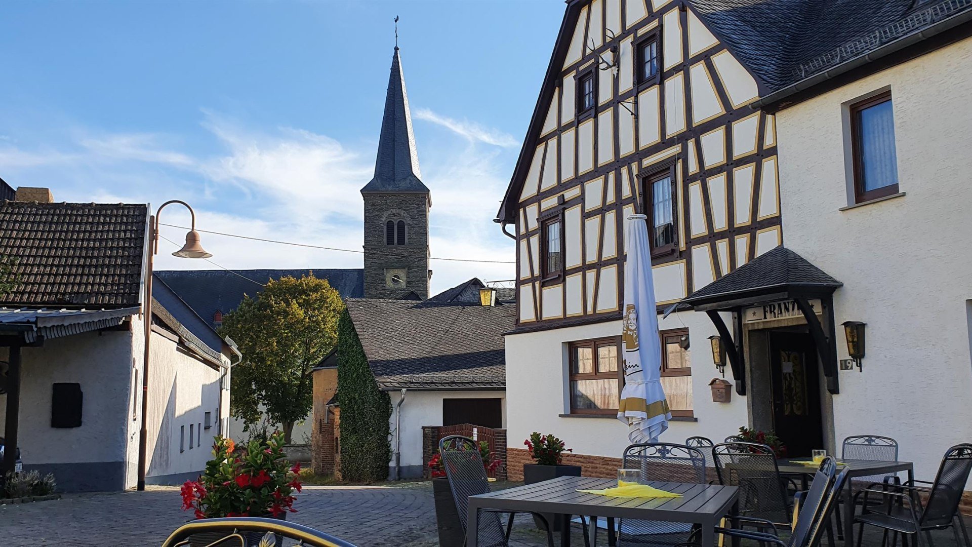 Gasthaus Franze mitten im Dorf | © T. Biersch
