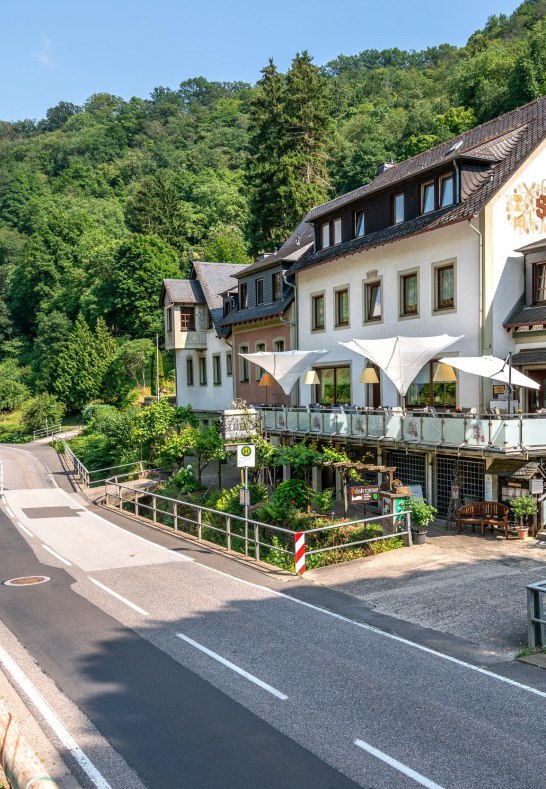 Weingut W Persch - Sennerhof - Oberwesel, Mittelr5 | &copy; Weingut W. Persch