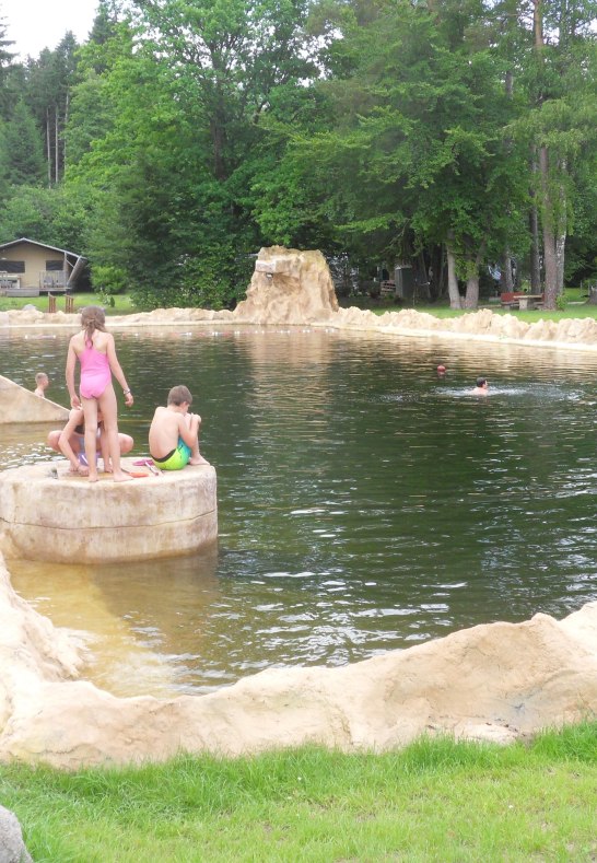 Schwimmbad | &copy; Harry Christ