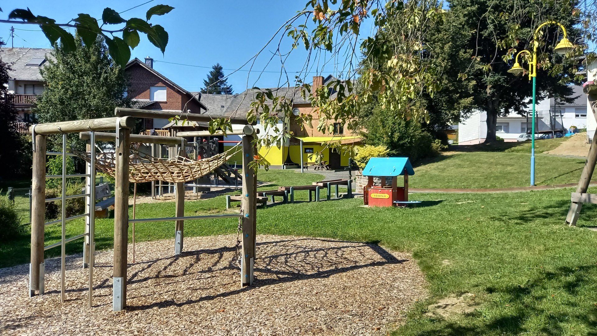 Spielhaus mit Kletterger&uuml;st | &copy; C. Vogt