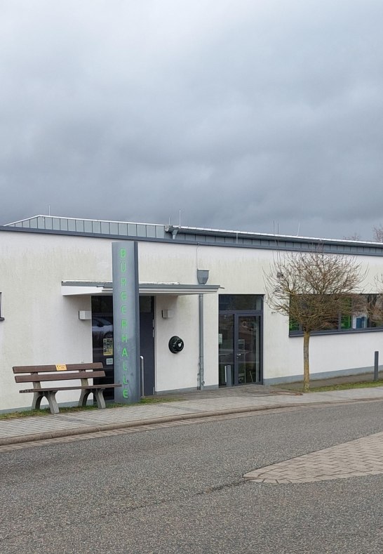 B&uuml;rgerhalle in Halsenbach | &copy; B. Vogt