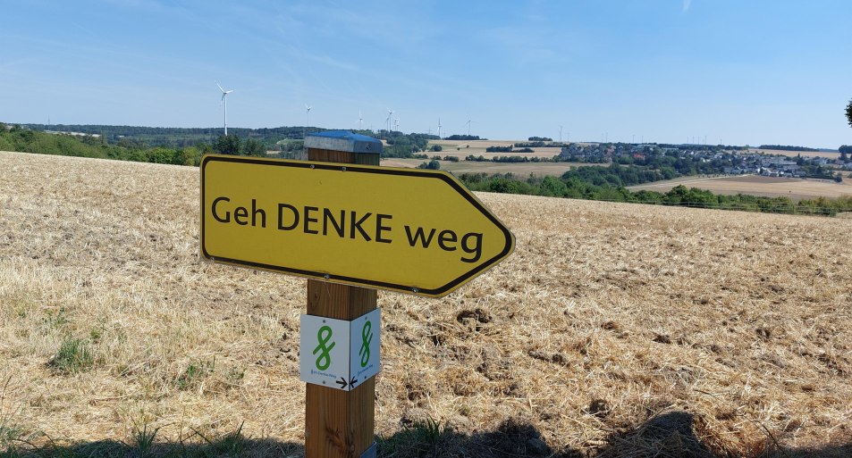 Geh-Denke-Weg mit Weitsicht | © T. Biersch Geh-Denke-Weg mit Weitsicht | © T. Biersch