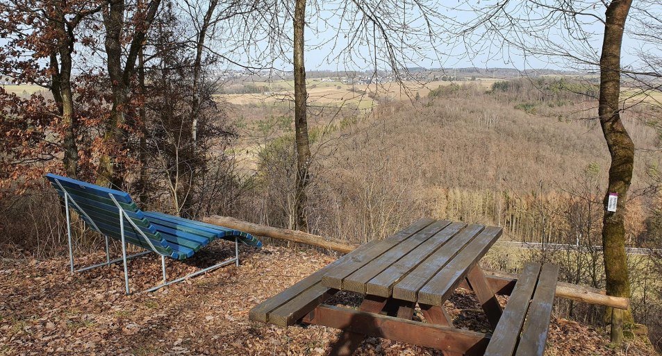 Ruhebank am Fuchsbau - neu- | &copy; TI Hunsr&uuml;ck-Mittelrhein