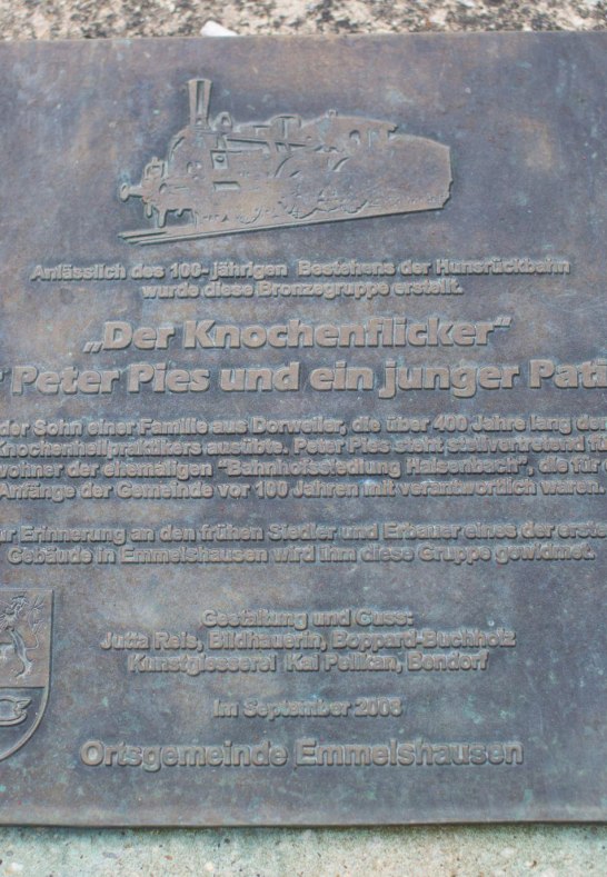 Beschreibung / Knochenflickerdenkmal | © V. Henrich Beschreibung / Knochenflickerdenkmal | © V. Henrich