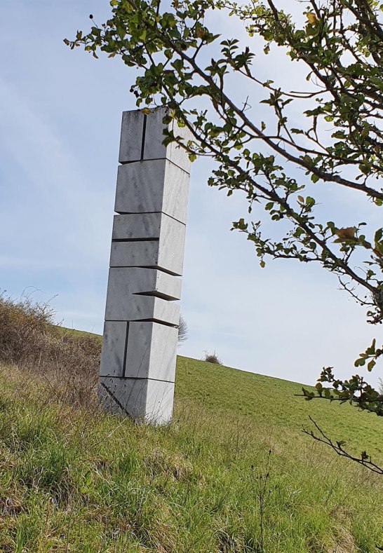 Schrifts&auml;ule - | &copy; T. Biersch