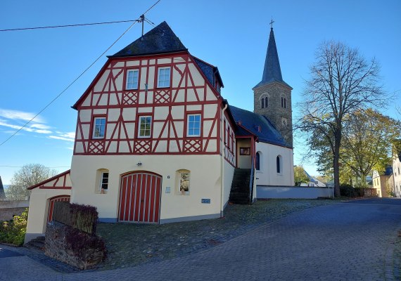 Jakob-Kneip-Museum mit Backes | © Thomas Biersch