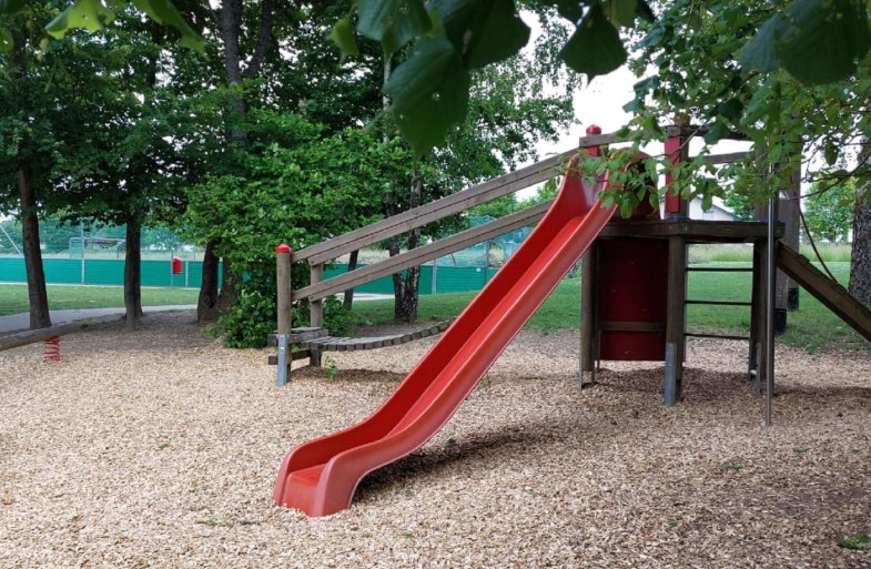 Rutschbahn rot | &copy; C. Vogt