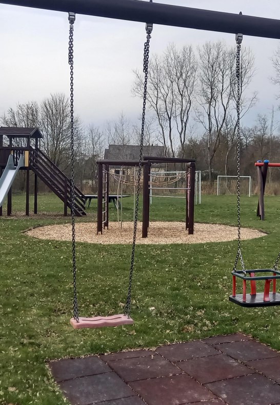 Rutsche und Schaukel | © C. Vogt