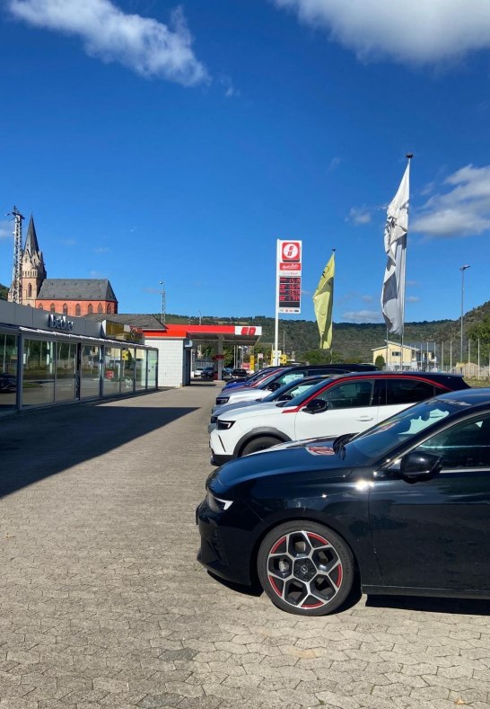 Autohaus-Tankstelle | &copy; Fam. Becker, Oberwesel