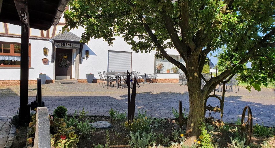 Gasthaus Franze mit Biergarten | © T. Biersch