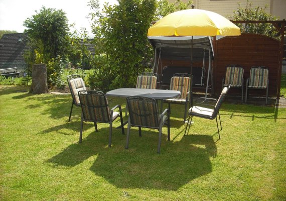 Garten mit Sitzecke | &copy; Muders