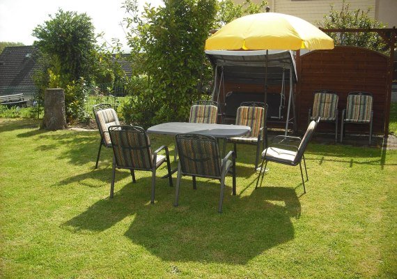 Garten mit Sitzecke | &copy; Muders