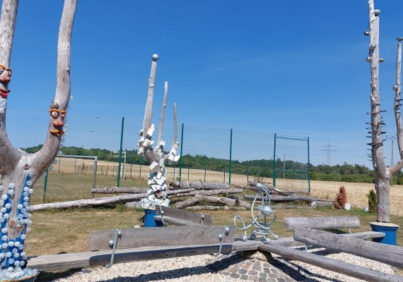 Eine etwas andere Bank | © T. Biersch