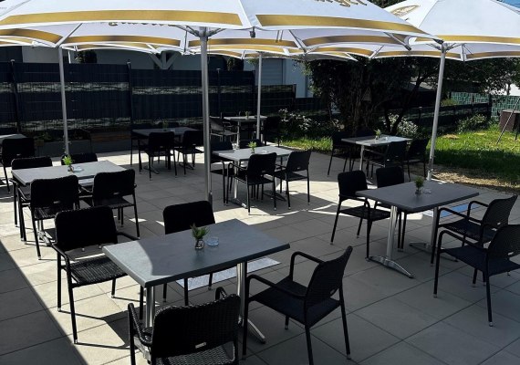 Terrasse im Sommer | &copy; Gersi Tartari
