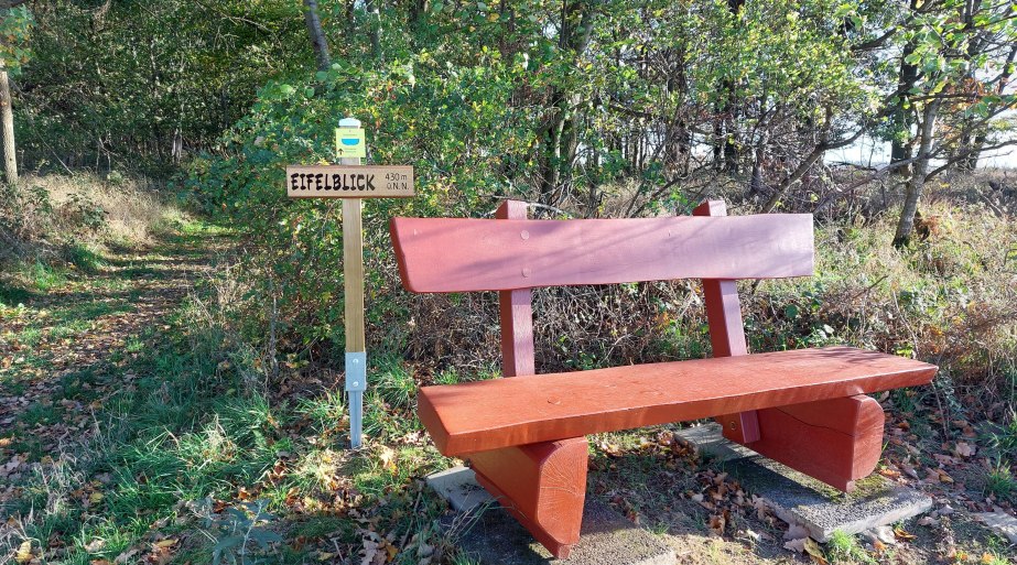 Ruhebank am Eifelblick | © T. Biersch