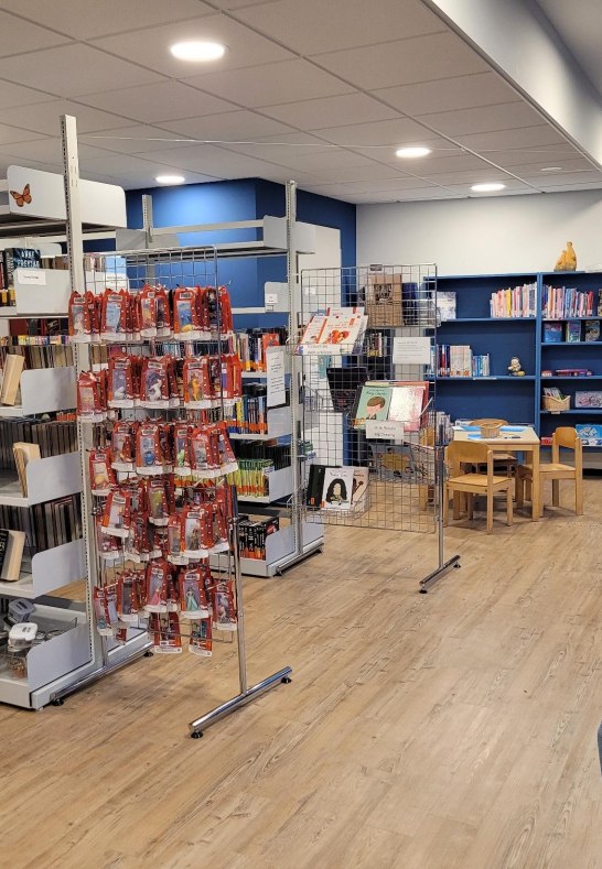 Innenraum der B&uuml;cherei | &copy; E. Bender