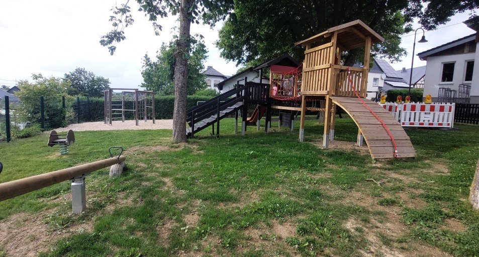 Wippe, Kletterturm | &copy; B.Vogt