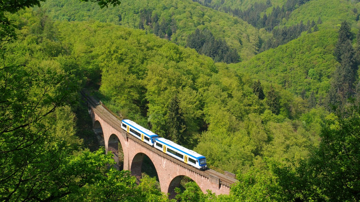 Hunsrückbahn mit Viadukt | © Markus Göttert