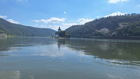 Blick auf die Pfalzgrafenstein Kaub von Richtung Fähre | © Thomas Biersch Blick auf die Pfalzgrafenstein Kaub von Richtung Fähre | © Thomas Biersch