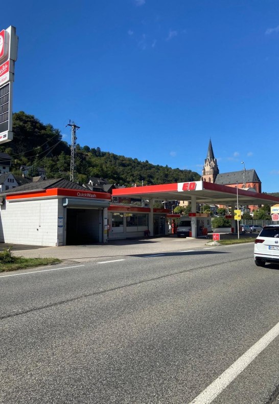 Tankstelle-Schönburg | © Fam. Becker, Oberwesel Tankstelle-Schönburg | © Fam. Becker, Oberwesel