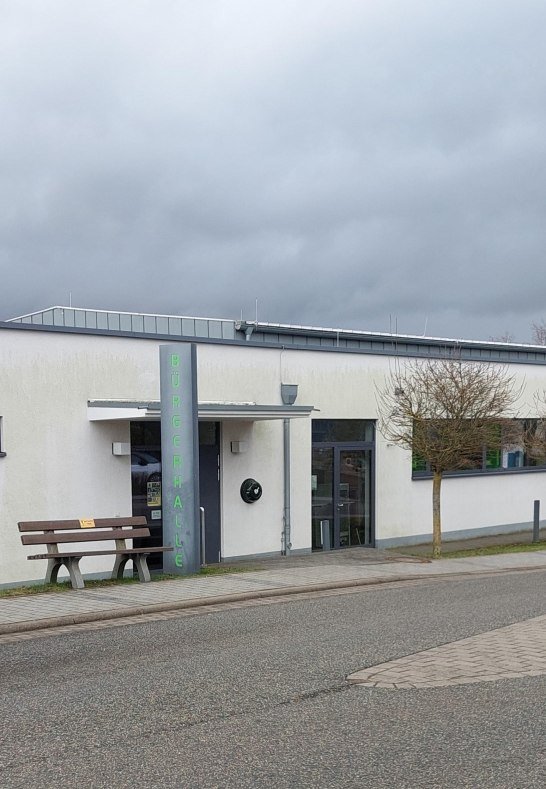B&uuml;rgerhalle in Halsenbach | &copy; B. Vogt