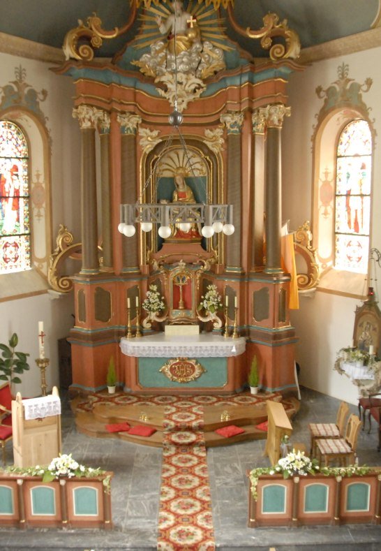 St. Quintin mit Kanzel | © O. Schmitt